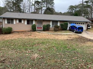 656 S Indian Creek Dr, Stone Mountain, GA 30083
