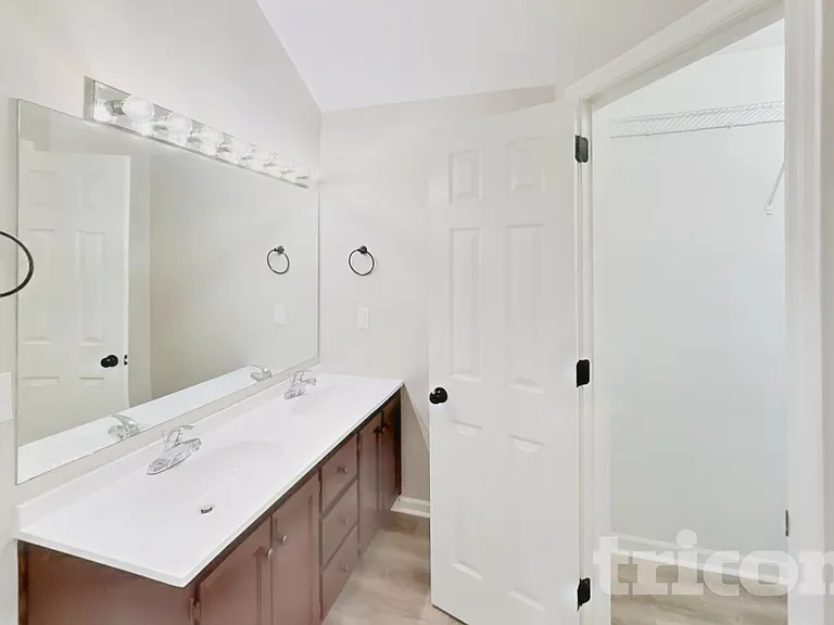 6009 Plateau Ct — Photo 11
