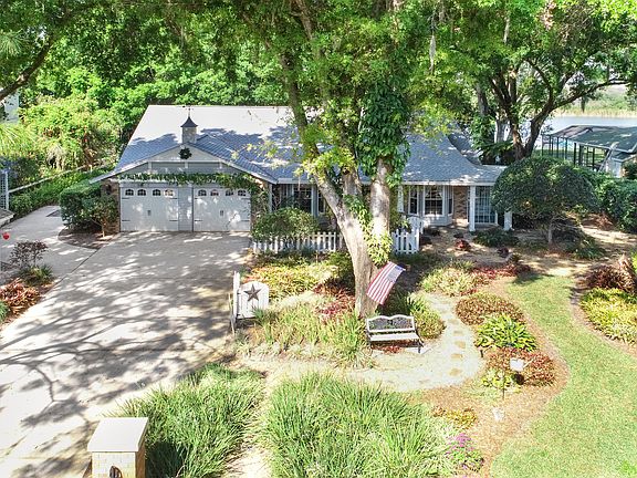 3rd image of 15908 Northlake Village Dr