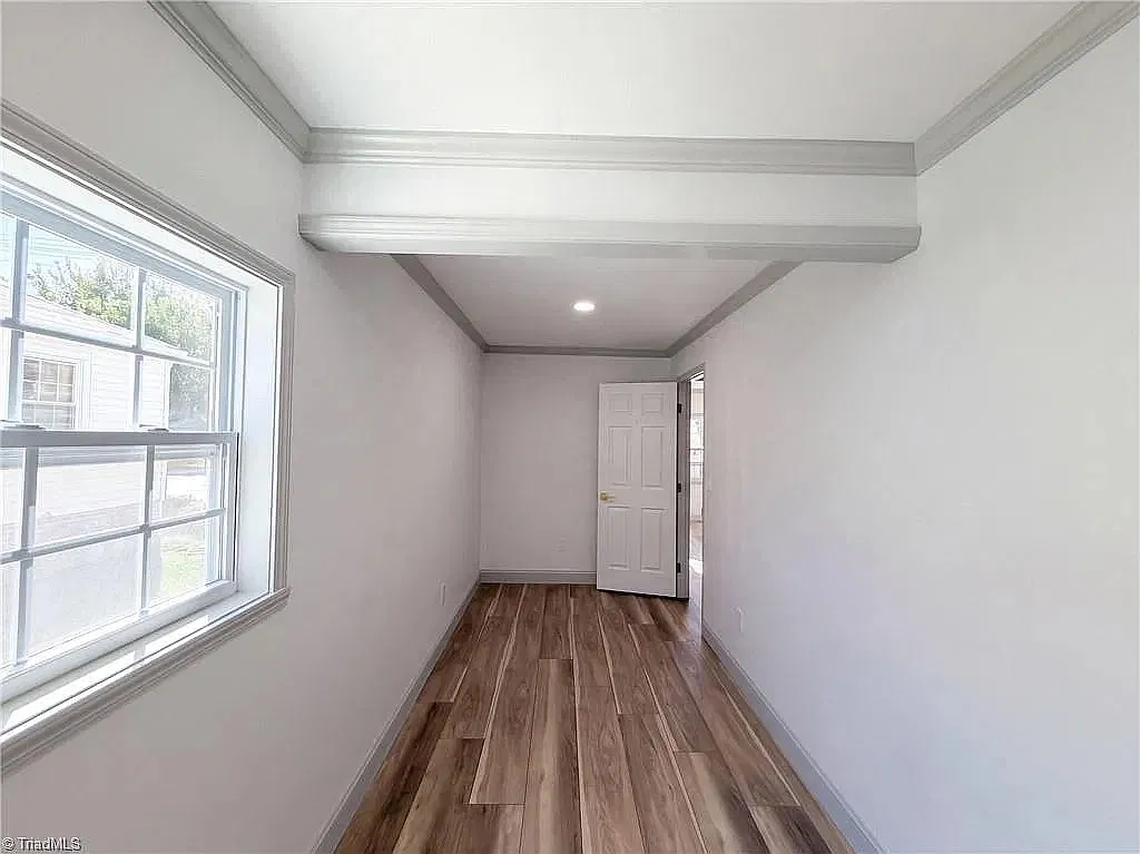 4 bed, 1823 sqft, $1,378 — Photo 1