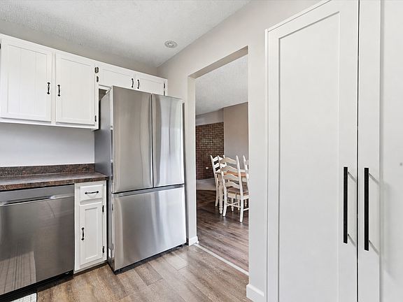 4th image of 1445 Midland Ct