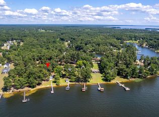 1588 Charles Dr, Manning, SC 29102