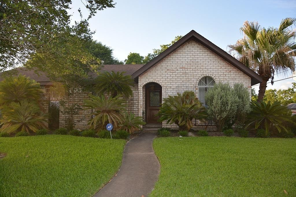 8802 Mobud Dr, Houston, TX 77036 | Zillow