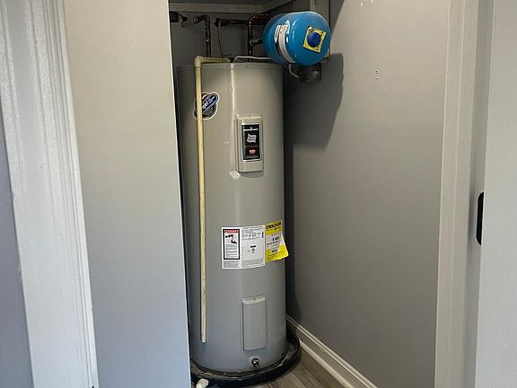 5th image of 6953 Mary Caroline Cir Unit F