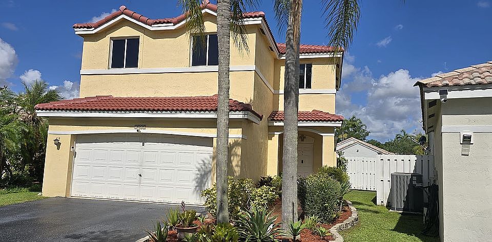 1st image of 1643 Palermo Dr