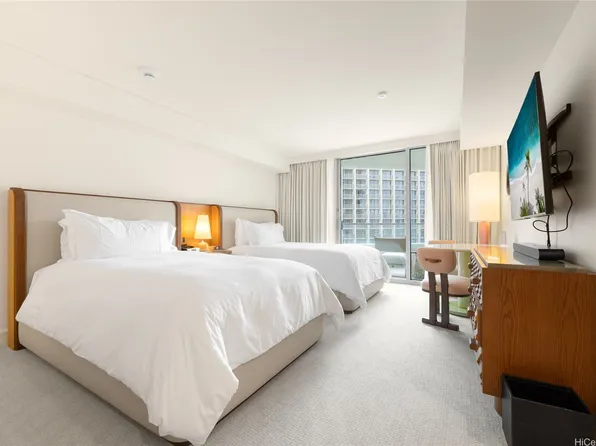 223 Saratoga Rd #1310, Honolulu, HI 96815
