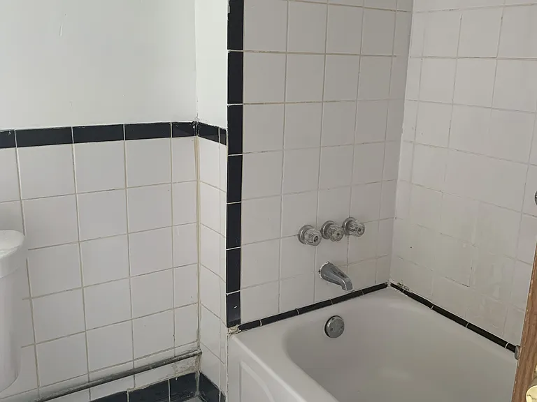 45-47 Kidder St #45 — Photo 13
