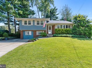 204 Kingsley Rd, Cherry Hill, NJ 08034