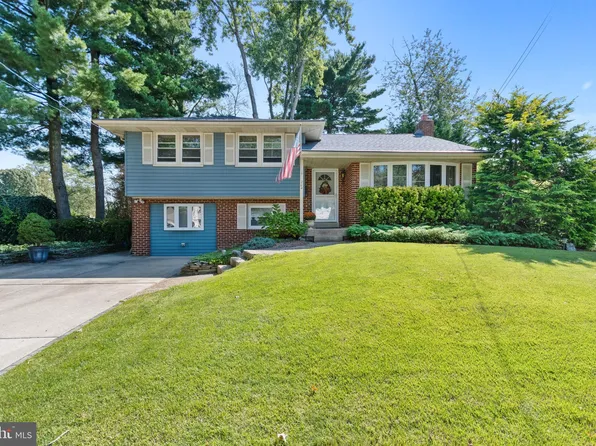 204 Kingsley Rd, Cherry Hill, NJ 08034