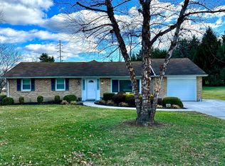 29 Laurel Dr, Hanover, PA 17331