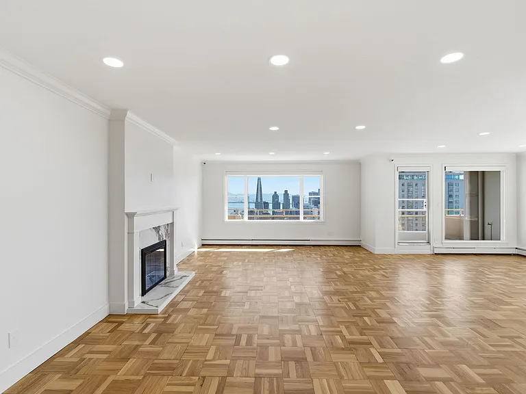 1310 Jones Street — Photo 39