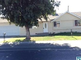 681 N West St, Tulare, CA 93274