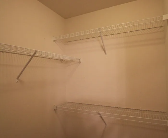 2532 Westminster Dr — Photo 12
