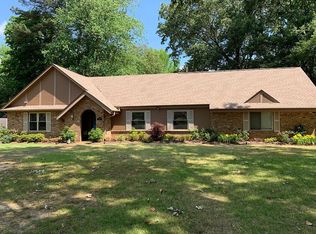 6900 Roxbury Cv, Memphis, TN 38120