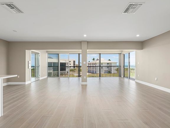 4th image of 1341 Middle Gulf Dr Unit 14C