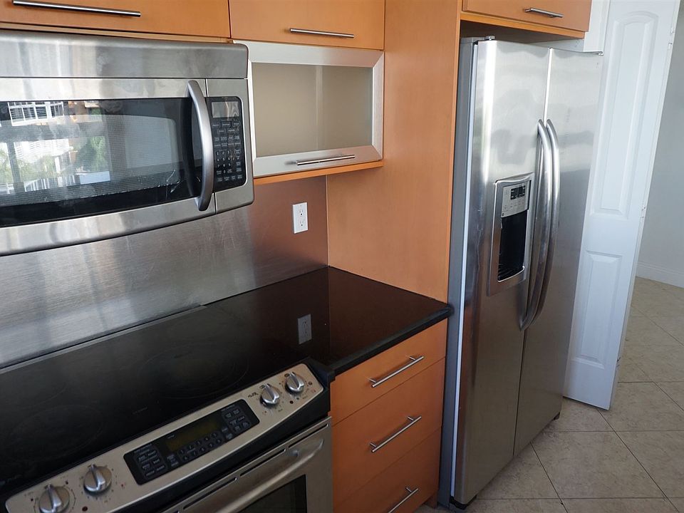 1st image of 225 179th Dr APT 401