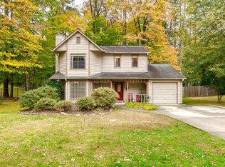 2424 Rhoanoke Dr, Duluth, GA 30096