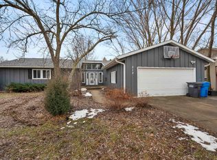 313 Sunset Rd, Columbus, WI 53925