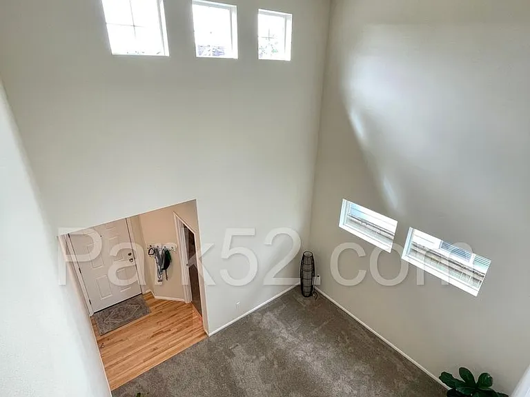 5816 Pennsylvania St SE — Photo 17