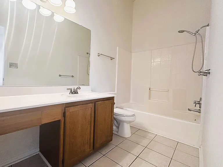 1812 Abbotsbury Way #1 — Photo 29