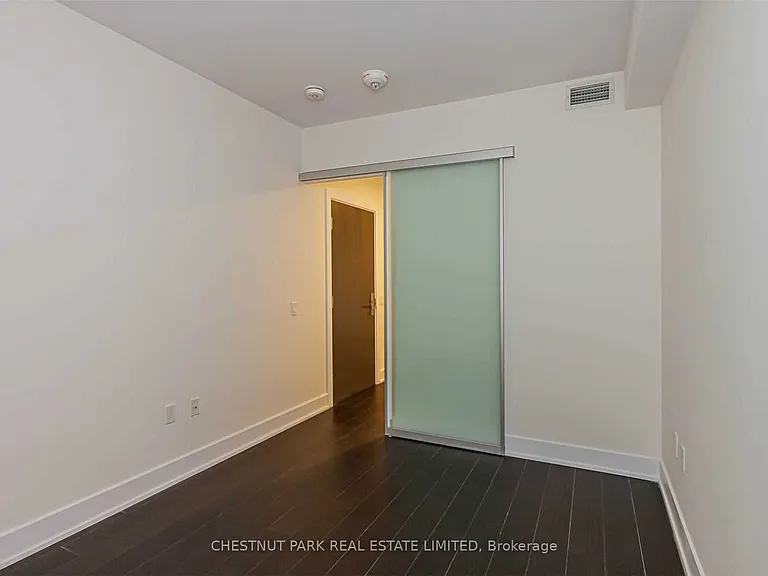 6 Jackes Ave #405 — Photo 11