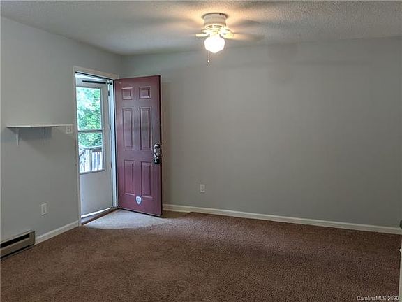 3rd image of 506 S Oak St