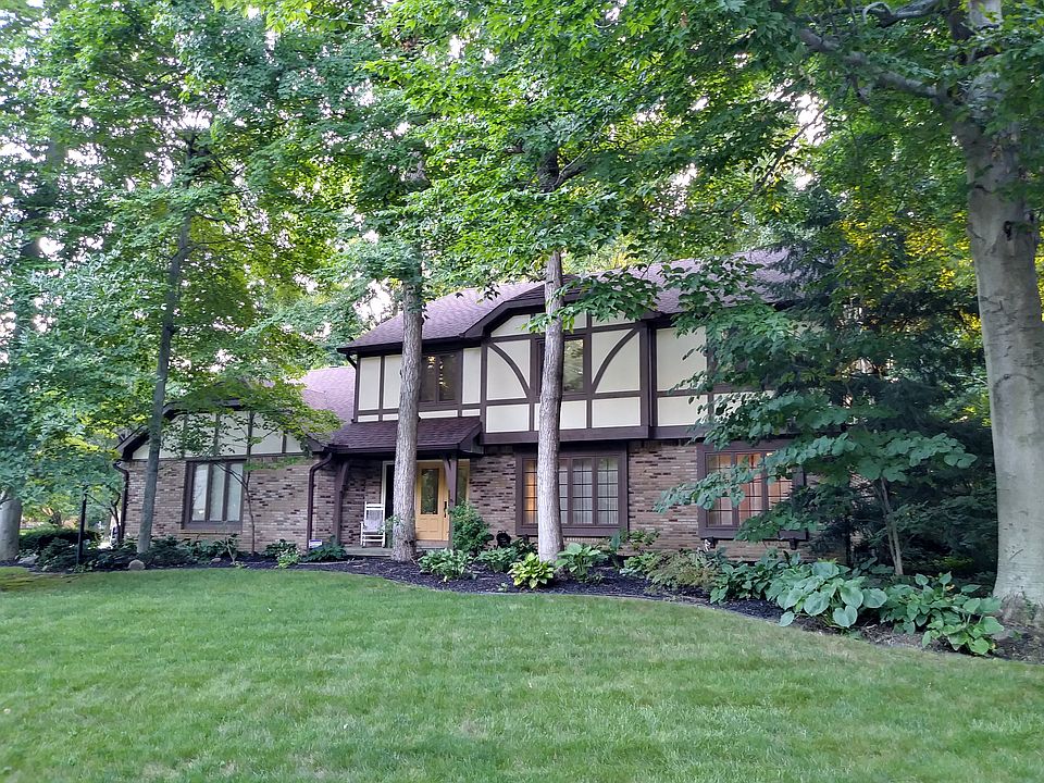 Large corner lot