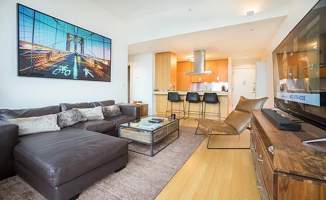 Rented by Compass | media 10