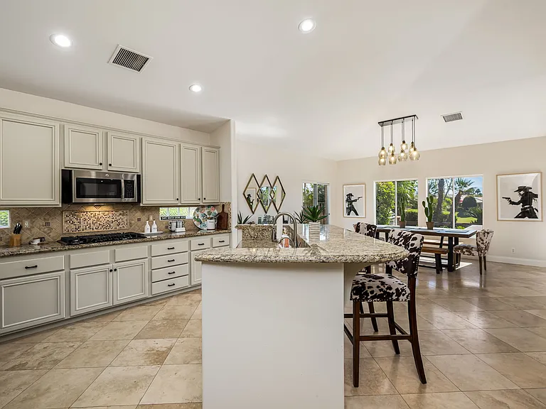 45168 Coeur Dalene Dr — Photo 51