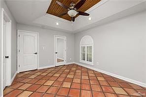 3rd image of 2517 Brentwood Dr