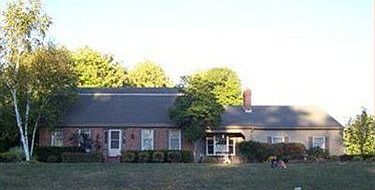 4th image of 541 Woodbury Ct