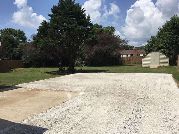 3rd image of 1252 Timberwood Dr