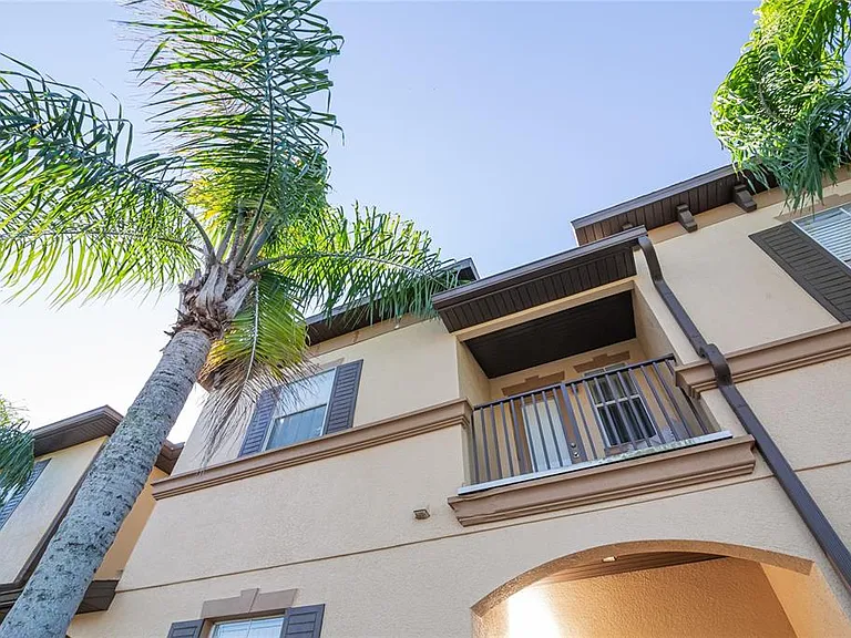 733 Calabria Ave — Photo 4