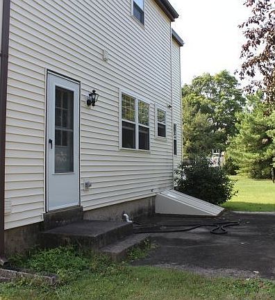 5th image of 13 Meadowlark Ln