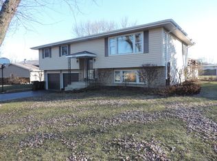 2806 Hawkshead Dr, New Lenox, IL 60451