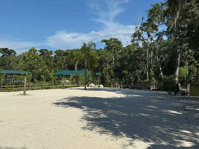 6209 Riverside Dr — Photo 3
