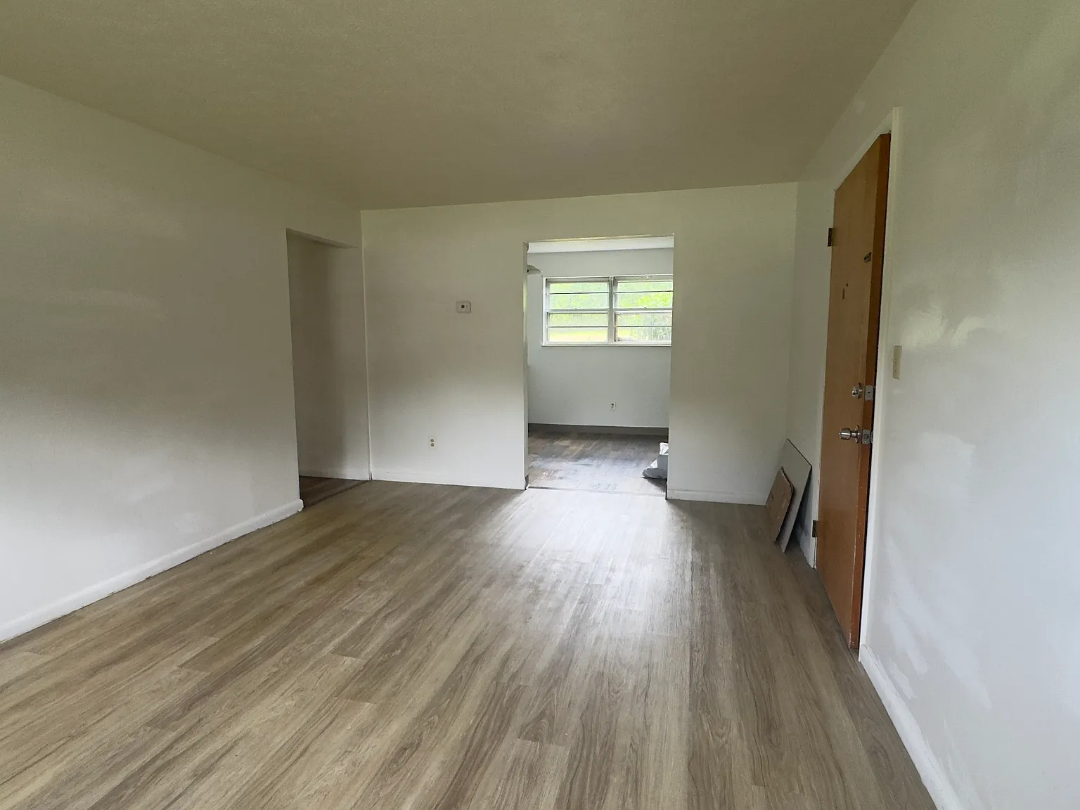 2 bed, $950 — Photo 4