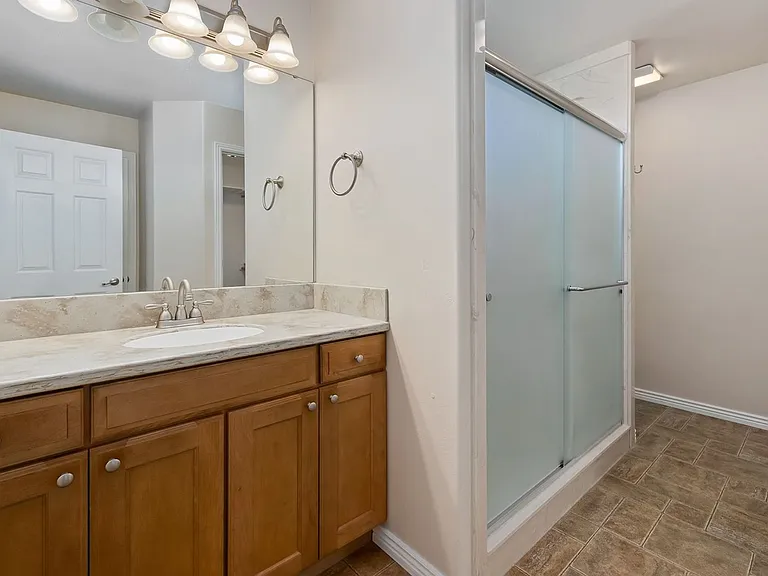 2319 Stadium Blvd — Photo 20
