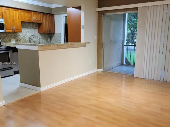 8401 SW 107th Ave #223, Miami, FL 33173