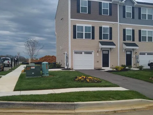 62 Rhea Dr, Martinsburg, WV 25403
