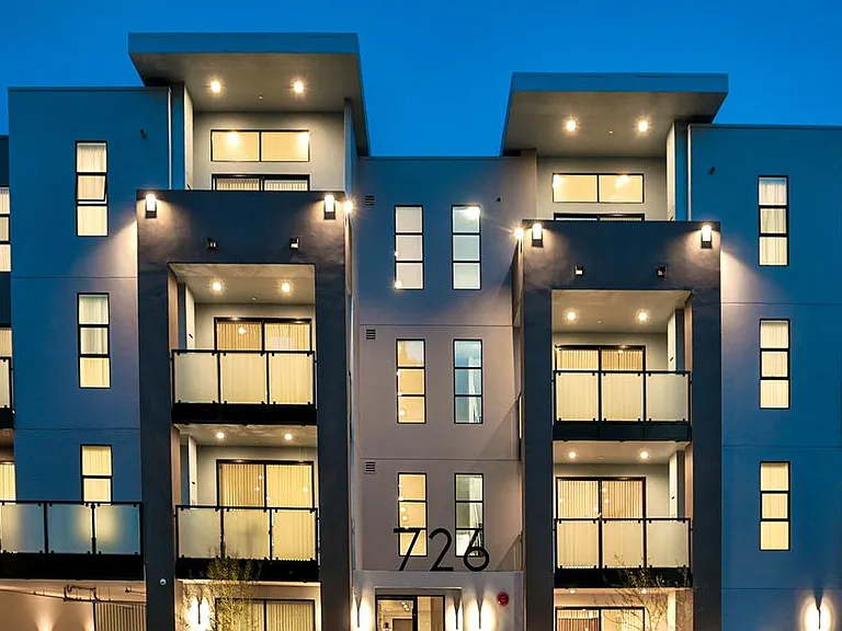 726 N Hudson Ave #Penthouse 1 — Photo 39