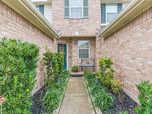 2nd image of 4415 Park Trail Ln