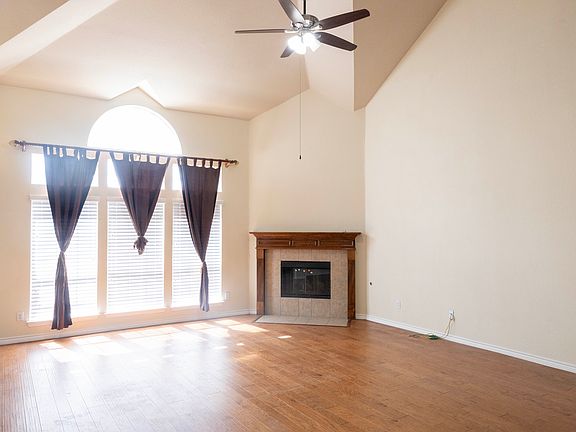 5th image of 13363 Weeping Willow Dr