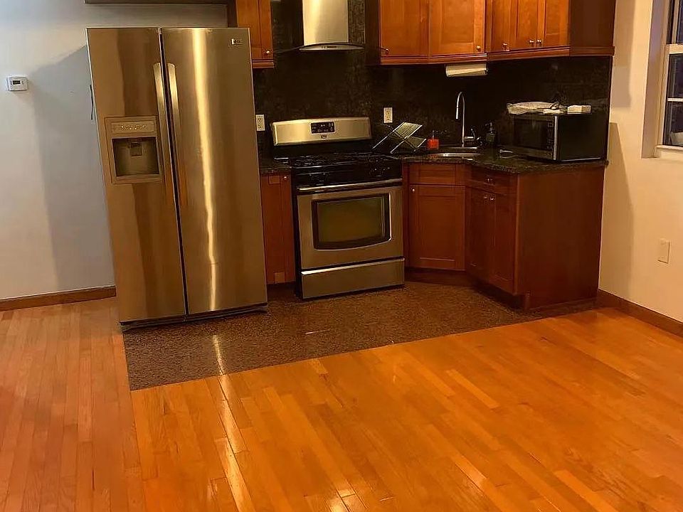 2nd image of 15115 35th Ave #1