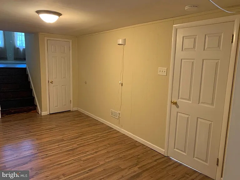 881 Wedgewood Dr — Photo 17