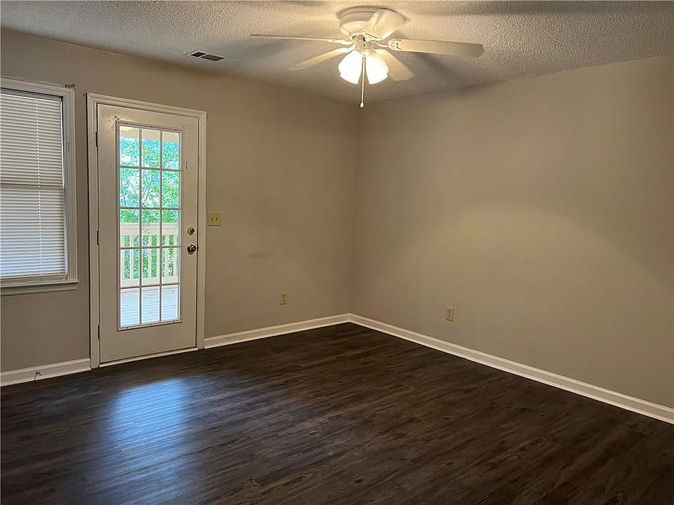 1st image of 1116 Magnolia Way SE