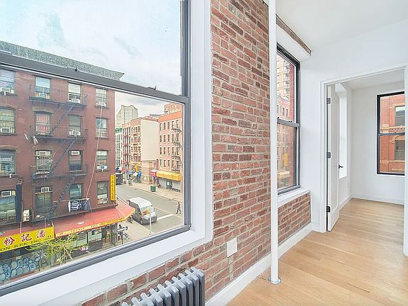 5th image of 124 Madison St APT 3A