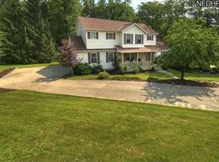 36505 Carriage Ln, Willoughby, OH 44094