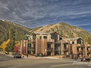631 Washington Ave N #301, Ketchum, ID 83340