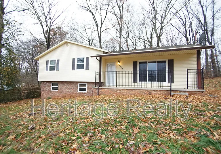 6209 Bryan Ln — Photo 1